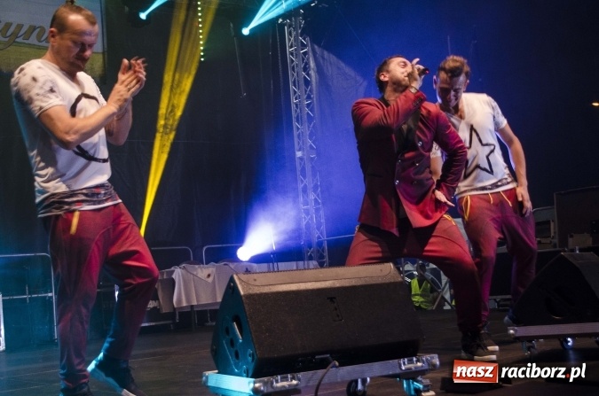 Zdjęcie w galerii na portalu naszraciborz.pl: Boys na finał kornowackich dożynek  wiadomości z regionu