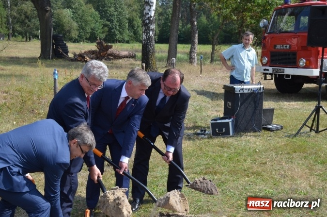 Zdjęcie w galerii na portalu naszraciborz.pl: Rozpoczęcie budowy wodociągu w Koniecpolu wiadomości z regionu