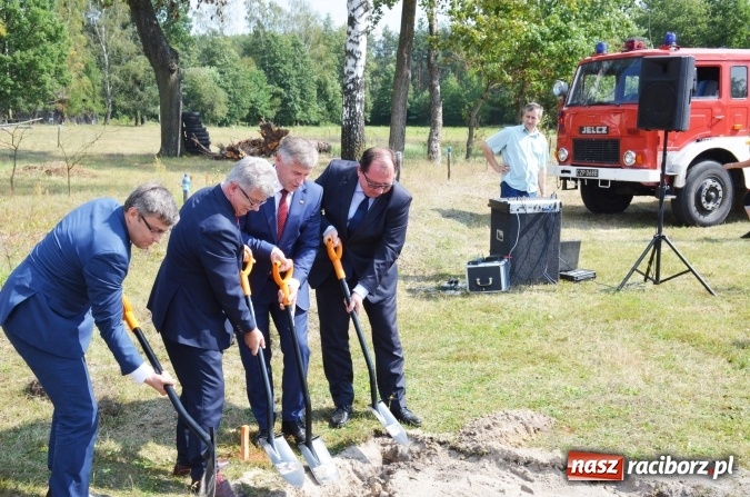 Zdjęcie w galerii na portalu naszraciborz.pl: Rozpoczęcie budowy wodociągu w Koniecpolu wiadomości z regionu