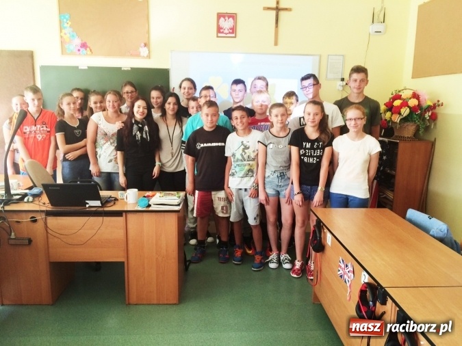 Zdjęcie w galerii na portalu naszraciborz.pl: Kolumbijska i grecka przygoda uczniów Zespołu Szkół w Pietrowicach Wielkich  wiadomości z regionu