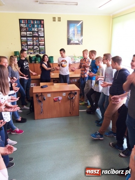 Zdjęcie w galerii na portalu naszraciborz.pl: Kolumbijska i grecka przygoda uczniów Zespołu Szkół w Pietrowicach Wielkich  wiadomości z regionu