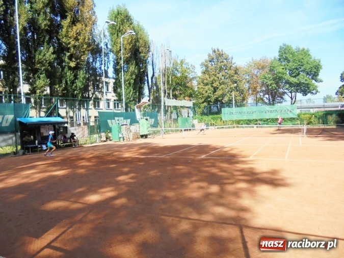 Zdjęcie w galerii na portalu naszraciborz.pl: Puchar Prezydenta Miasta Raciborza dla tenisisty z Kietrza  wiadomości z regionu