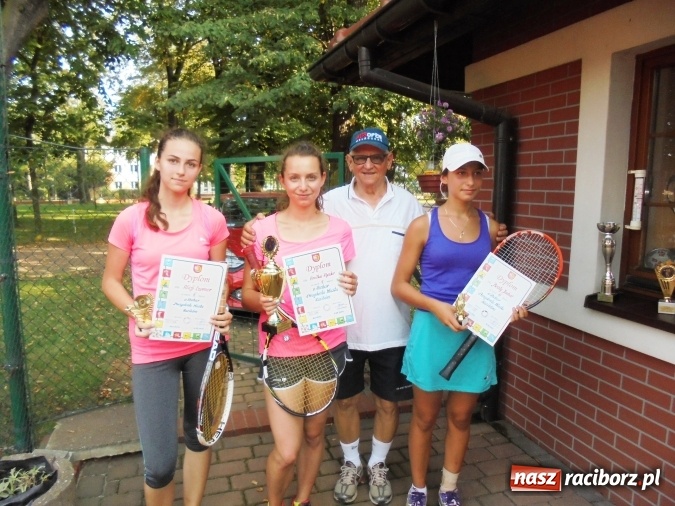 Zdjęcie w galerii na portalu naszraciborz.pl: Puchar Prezydenta Miasta Raciborza dla tenisisty z Kietrza  wiadomości z regionu