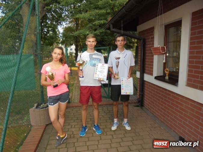 Zdjęcie w galerii na portalu naszraciborz.pl: Puchar Prezydenta Miasta Raciborza dla tenisisty z Kietrza  wiadomości z regionu