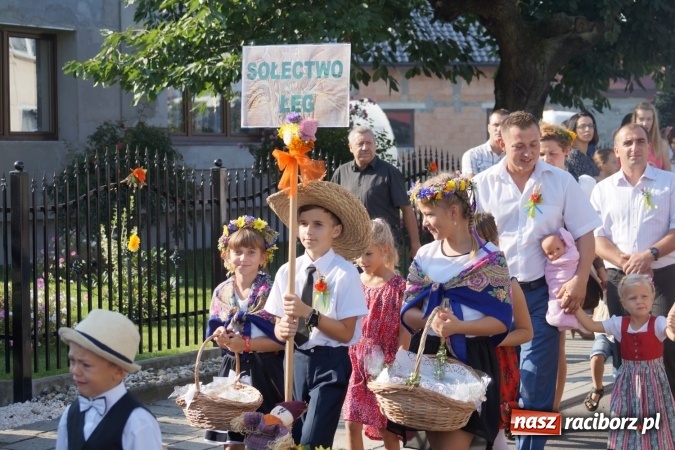 Zdjęcie w galerii na portalu naszraciborz.pl: Barwnie na dożynkach parafialnych w Zawadzie Książęcej wiadomości z regionu