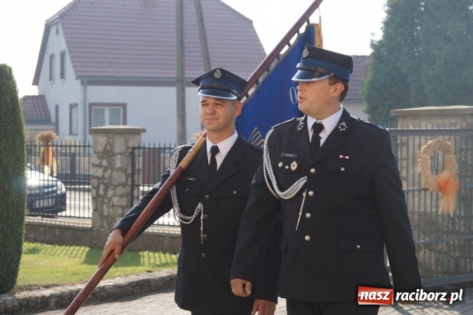 Zdjęcie w galerii na portalu naszraciborz.pl: Barwnie na dożynkach parafialnych w Zawadzie Książęcej wiadomości z regionu