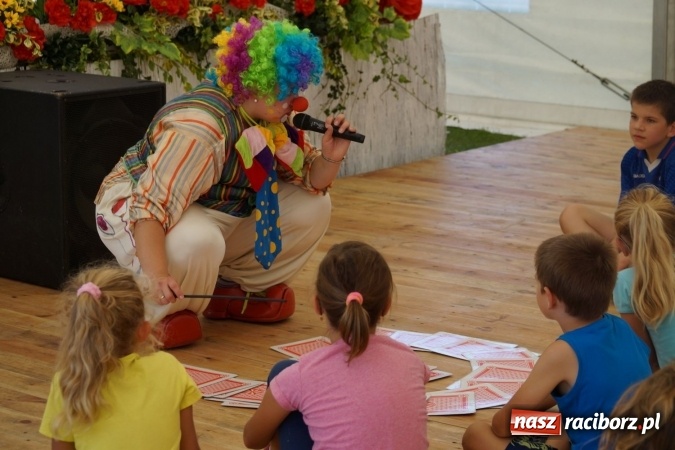 Zdjęcie w galerii na portalu naszraciborz.pl: Barwnie na dożynkach parafialnych w Zawadzie Książęcej wiadomości z regionu