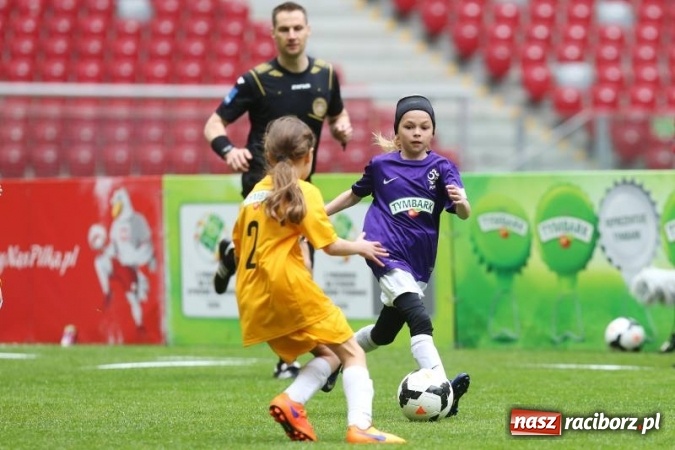 Zdjęcie w galerii na portalu naszraciborz.pl: Tak zaczynali Arkadiusz Milik i Piotr Zieliński. Ruszają zapisy do XVII edycji turnieju Z Podwórka na Stadion o Puchar Tymbarku wiadomości z regionu