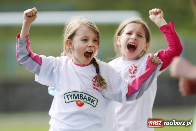Zdjęcie w galerii na portalu naszraciborz.pl: Tak zaczynali Arkadiusz Milik i Piotr Zieliński. Ruszają zapisy do XVII edycji turnieju Z Podwórka na Stadion o Puchar Tymbarku wiadomości z regionu