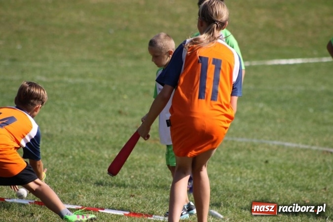 Zdjęcie w galerii na portalu naszraciborz.pl: Cyprzan&oacute;w i Wojnowice mistrzami i wicemistrzami na Mistrzostwach Polski junior&oacute;w gry w Palanta wiadomości z regionu
