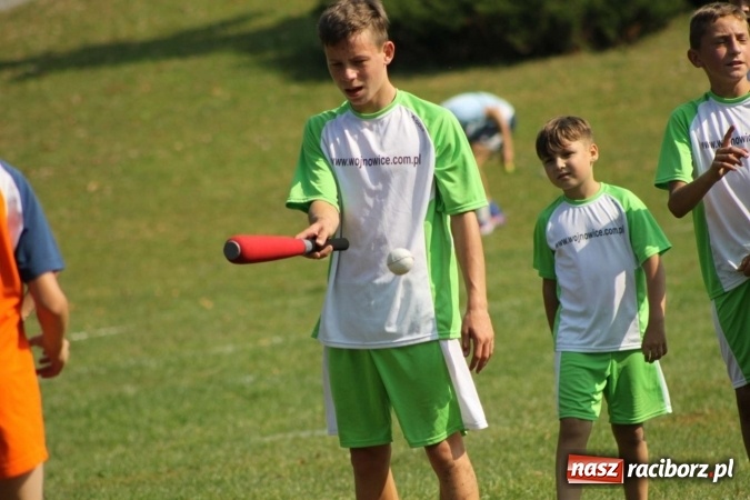 Zdjęcie w galerii na portalu naszraciborz.pl: Cyprzan&oacute;w i Wojnowice mistrzami i wicemistrzami na Mistrzostwach Polski junior&oacute;w gry w Palanta wiadomości z regionu