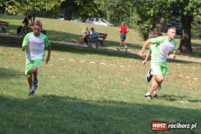 Zdjęcie w galerii na portalu naszraciborz.pl: Cyprzan&oacute;w i Wojnowice mistrzami i wicemistrzami na Mistrzostwach Polski junior&oacute;w gry w Palanta wiadomości z regionu