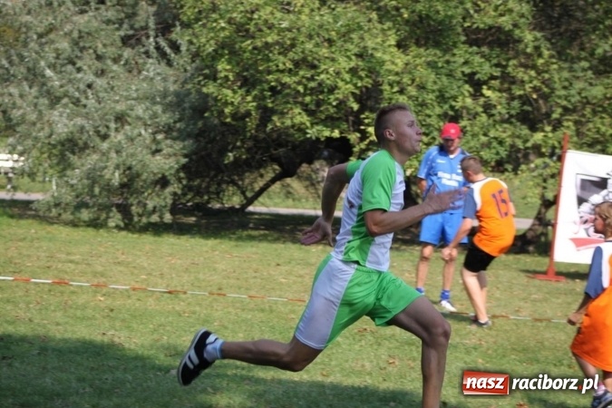 Zdjęcie w galerii na portalu naszraciborz.pl: Cyprzan&oacute;w i Wojnowice mistrzami i wicemistrzami na Mistrzostwach Polski junior&oacute;w gry w Palanta wiadomości z regionu