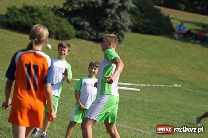 Zdjęcie w galerii na portalu naszraciborz.pl: Cyprzan&oacute;w i Wojnowice mistrzami i wicemistrzami na Mistrzostwach Polski junior&oacute;w gry w Palanta wiadomości z regionu