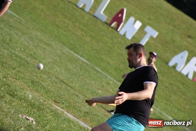 Zdjęcie w galerii na portalu naszraciborz.pl: Cyprzan&oacute;w i Wojnowice mistrzami i wicemistrzami na Mistrzostwach Polski junior&oacute;w gry w Palanta wiadomości z regionu