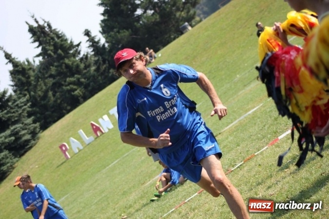 Zdjęcie w galerii na portalu naszraciborz.pl: Cyprzan&oacute;w i Wojnowice mistrzami i wicemistrzami na Mistrzostwach Polski junior&oacute;w gry w Palanta wiadomości z regionu