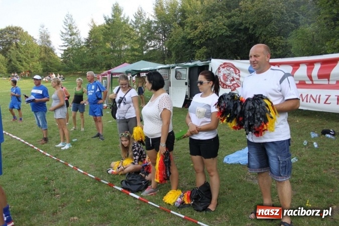 Zdjęcie w galerii na portalu naszraciborz.pl: Cyprzan&oacute;w i Wojnowice mistrzami i wicemistrzami na Mistrzostwach Polski junior&oacute;w gry w Palanta wiadomości z regionu