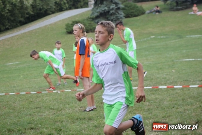 Zdjęcie w galerii na portalu naszraciborz.pl: Cyprzan&oacute;w i Wojnowice mistrzami i wicemistrzami na Mistrzostwach Polski junior&oacute;w gry w Palanta wiadomości z regionu