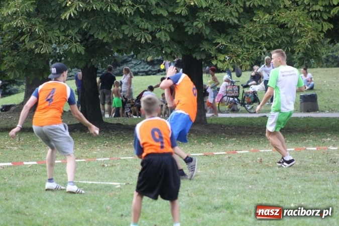 Zdjęcie w galerii na portalu naszraciborz.pl: Cyprzan&oacute;w i Wojnowice mistrzami i wicemistrzami na Mistrzostwach Polski junior&oacute;w gry w Palanta wiadomości z regionu