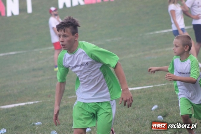 Zdjęcie w galerii na portalu naszraciborz.pl: Cyprzan&oacute;w i Wojnowice mistrzami i wicemistrzami na Mistrzostwach Polski junior&oacute;w gry w Palanta wiadomości z regionu