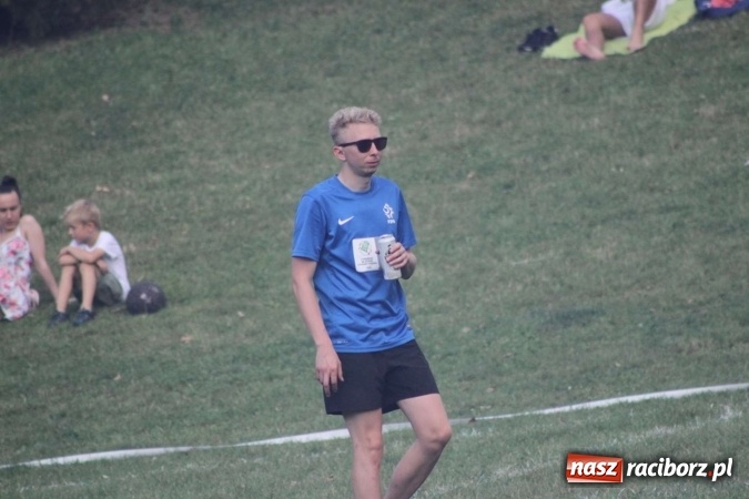 Zdjęcie w galerii na portalu naszraciborz.pl: Cyprzan&oacute;w i Wojnowice mistrzami i wicemistrzami na Mistrzostwach Polski junior&oacute;w gry w Palanta wiadomości z regionu