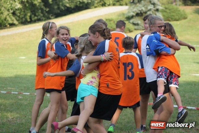 Zdjęcie w galerii na portalu naszraciborz.pl: Cyprzan&oacute;w i Wojnowice mistrzami i wicemistrzami na Mistrzostwach Polski junior&oacute;w gry w Palanta wiadomości z regionu