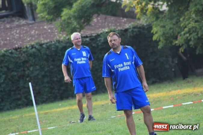 Zdjęcie w galerii na portalu naszraciborz.pl: Cyprzan&oacute;w i Wojnowice mistrzami i wicemistrzami na Mistrzostwach Polski junior&oacute;w gry w Palanta wiadomości z regionu