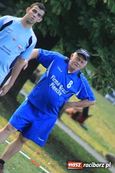 Zdjęcie w galerii na portalu naszraciborz.pl: Cyprzan&oacute;w i Wojnowice mistrzami i wicemistrzami na Mistrzostwach Polski junior&oacute;w gry w Palanta wiadomości z regionu