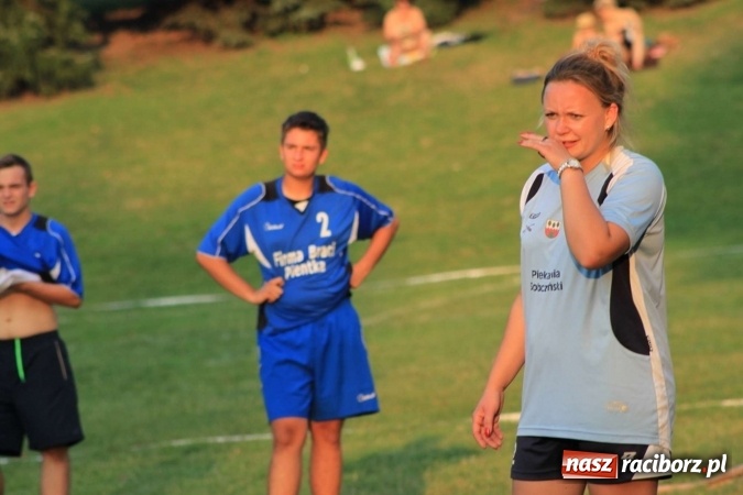 Zdjęcie w galerii na portalu naszraciborz.pl: Cyprzan&oacute;w i Wojnowice mistrzami i wicemistrzami na Mistrzostwach Polski junior&oacute;w gry w Palanta wiadomości z regionu