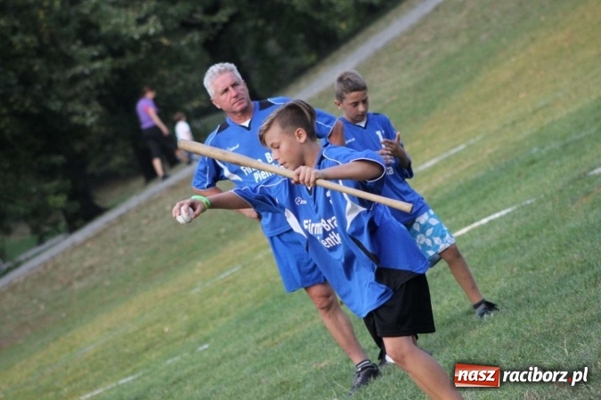 Zdjęcie w galerii na portalu naszraciborz.pl: Cyprzan&oacute;w i Wojnowice mistrzami i wicemistrzami na Mistrzostwach Polski junior&oacute;w gry w Palanta wiadomości z regionu