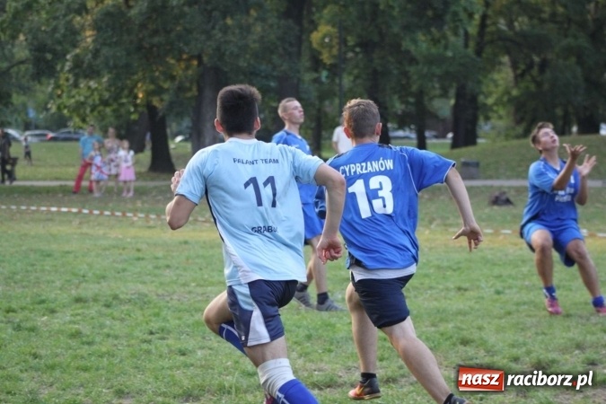 Zdjęcie w galerii na portalu naszraciborz.pl: Cyprzan&oacute;w i Wojnowice mistrzami i wicemistrzami na Mistrzostwach Polski junior&oacute;w gry w Palanta wiadomości z regionu