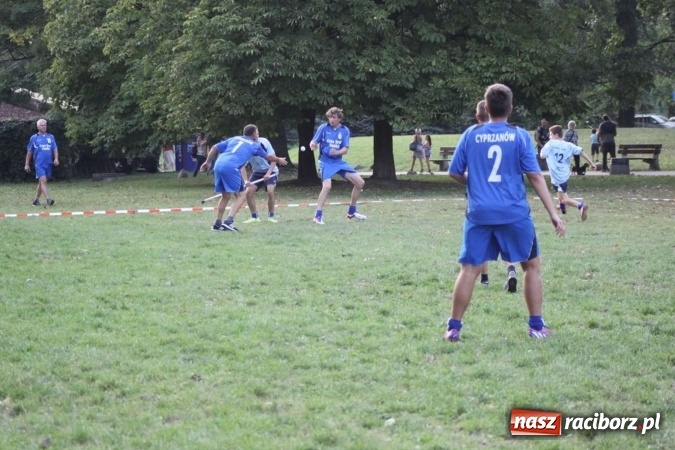 Zdjęcie w galerii na portalu naszraciborz.pl: Cyprzan&oacute;w i Wojnowice mistrzami i wicemistrzami na Mistrzostwach Polski junior&oacute;w gry w Palanta wiadomości z regionu