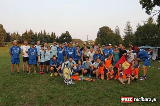 Zdjęcie w galerii na portalu naszraciborz.pl: Cyprzan&oacute;w i Wojnowice mistrzami i wicemistrzami na Mistrzostwach Polski junior&oacute;w gry w Palanta wiadomości z regionu