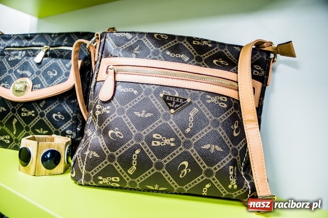 Zdjęcie w galerii na portalu naszraciborz.pl: FASHION WORLD! Nowy sklep z markową odzieżą już otwarty wiadomości z regionu