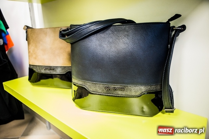Zdjęcie w galerii na portalu naszraciborz.pl: FASHION WORLD! Nowy sklep z markową odzieżą już otwarty wiadomości z regionu