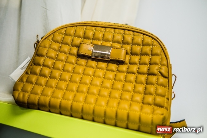 Zdjęcie w galerii na portalu naszraciborz.pl: FASHION WORLD! Nowy sklep z markową odzieżą już otwarty wiadomości z regionu