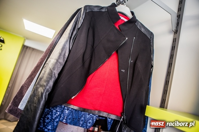 Zdjęcie w galerii na portalu naszraciborz.pl: FASHION WORLD! Nowy sklep z markową odzieżą już otwarty wiadomości z regionu