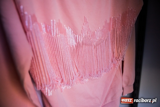 Zdjęcie w galerii na portalu naszraciborz.pl: FASHION WORLD! Nowy sklep z markową odzieżą już otwarty wiadomości z regionu