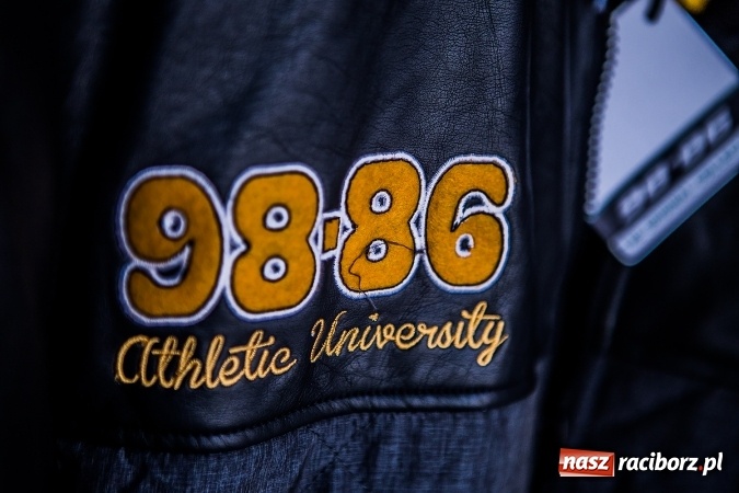 Zdjęcie w galerii na portalu naszraciborz.pl: FASHION WORLD! Nowy sklep z markową odzieżą już otwarty wiadomości z regionu