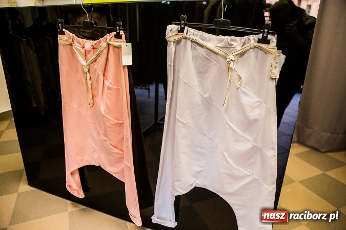 Zdjęcie w galerii na portalu naszraciborz.pl: FASHION WORLD! Nowy sklep z markową odzieżą już otwarty wiadomości z regionu