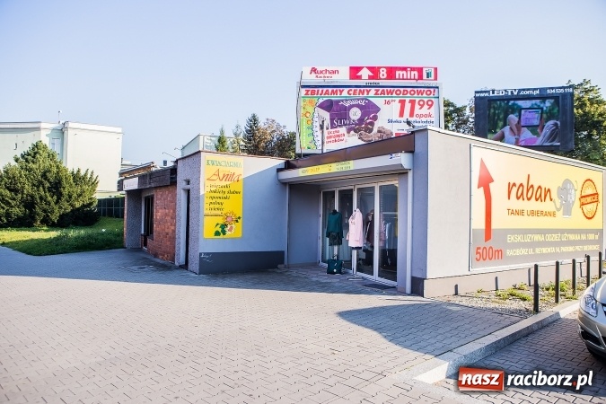 Zdjęcie w galerii na portalu naszraciborz.pl: FASHION WORLD! Nowy sklep z markową odzieżą już otwarty wiadomości z regionu