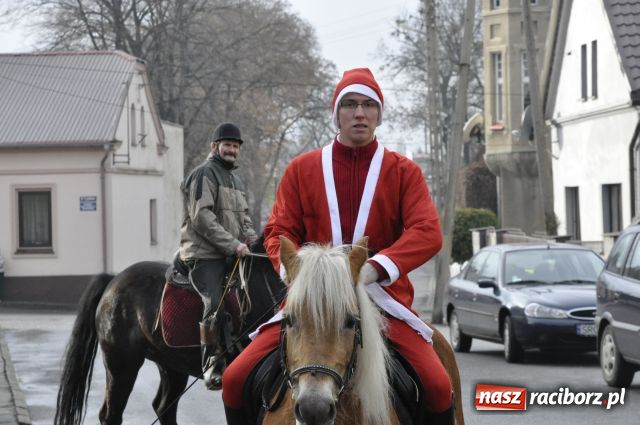 Zdjęcie w galerii na portalu naszraciborz.pl: Jak co roku do Mikołaszka wiadomości z regionu