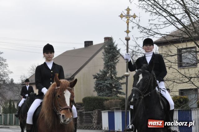 Zdjęcie w galerii na portalu naszraciborz.pl: Jak co roku do Mikołaszka wiadomości z regionu