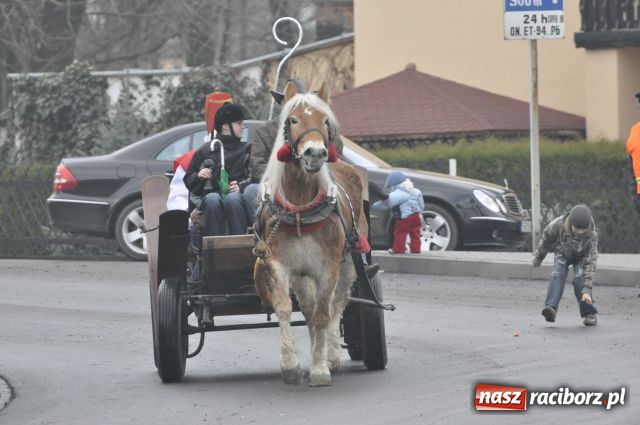 Zdjęcie w galerii na portalu naszraciborz.pl: Jak co roku do Mikołaszka wiadomości z regionu