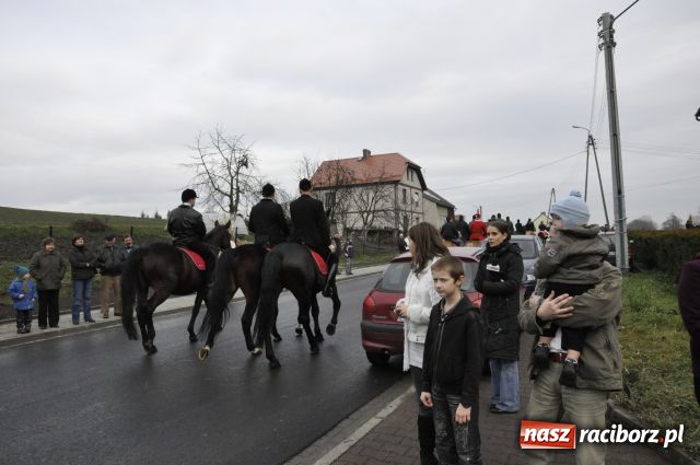 Zdjęcie w galerii na portalu naszraciborz.pl: Jak co roku do Mikołaszka wiadomości z regionu