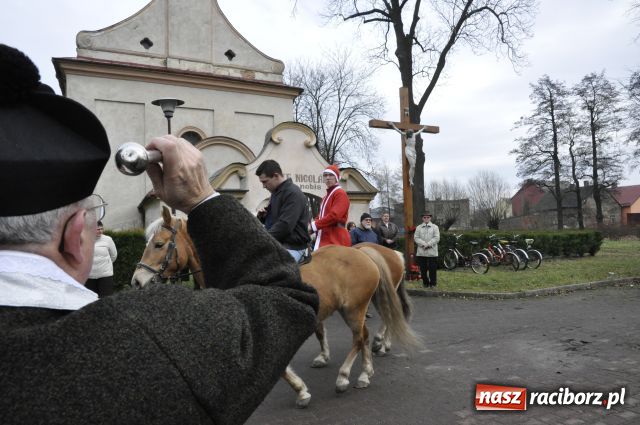Zdjęcie w galerii na portalu naszraciborz.pl: Jak co roku do Mikołaszka wiadomości z regionu
