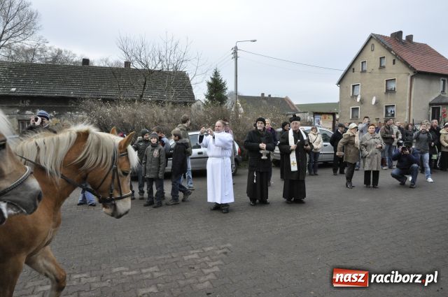 Zdjęcie w galerii na portalu naszraciborz.pl: Jak co roku do Mikołaszka wiadomości z regionu