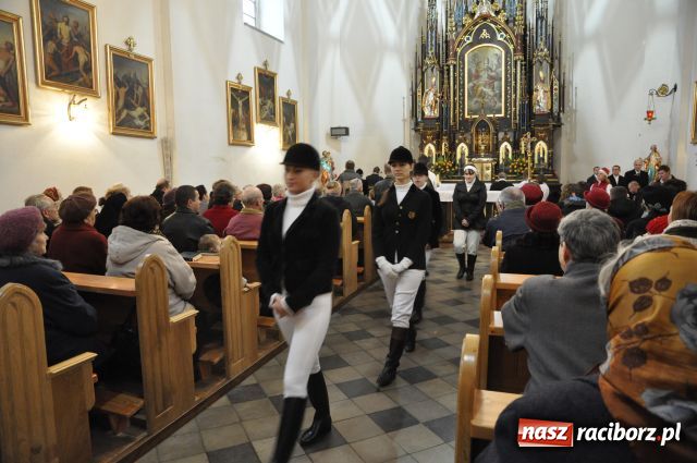 Zdjęcie w galerii na portalu naszraciborz.pl: Jak co roku do Mikołaszka wiadomości z regionu