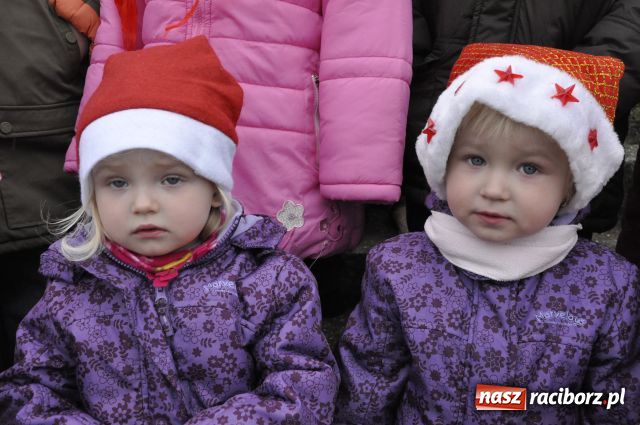 Zdjęcie w galerii na portalu naszraciborz.pl: Jak co roku do Mikołaszka wiadomości z regionu