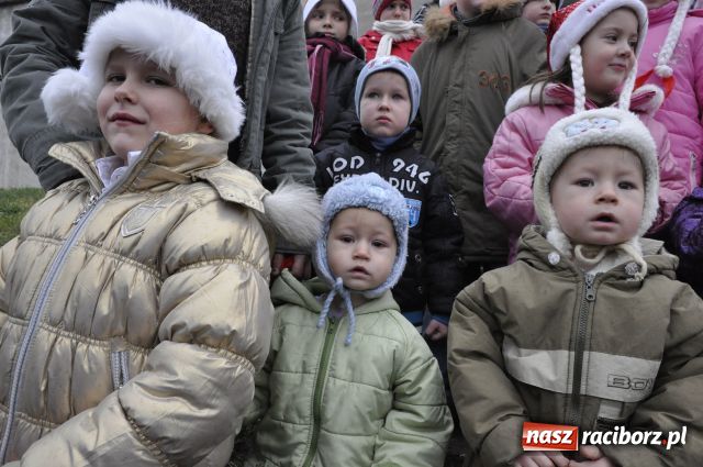 Zdjęcie w galerii na portalu naszraciborz.pl: Jak co roku do Mikołaszka wiadomości z regionu